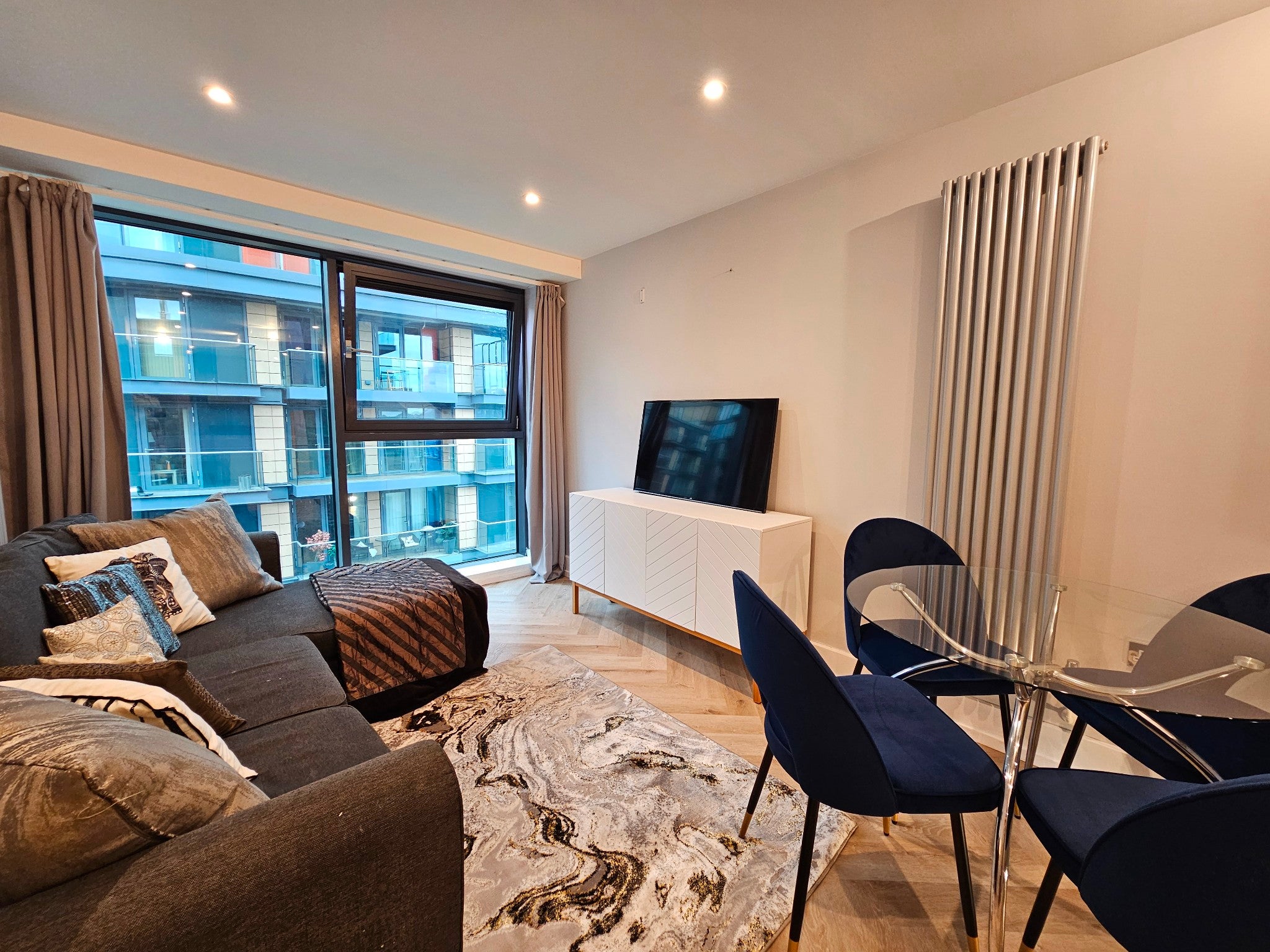 Flat Millharbour in Greater London