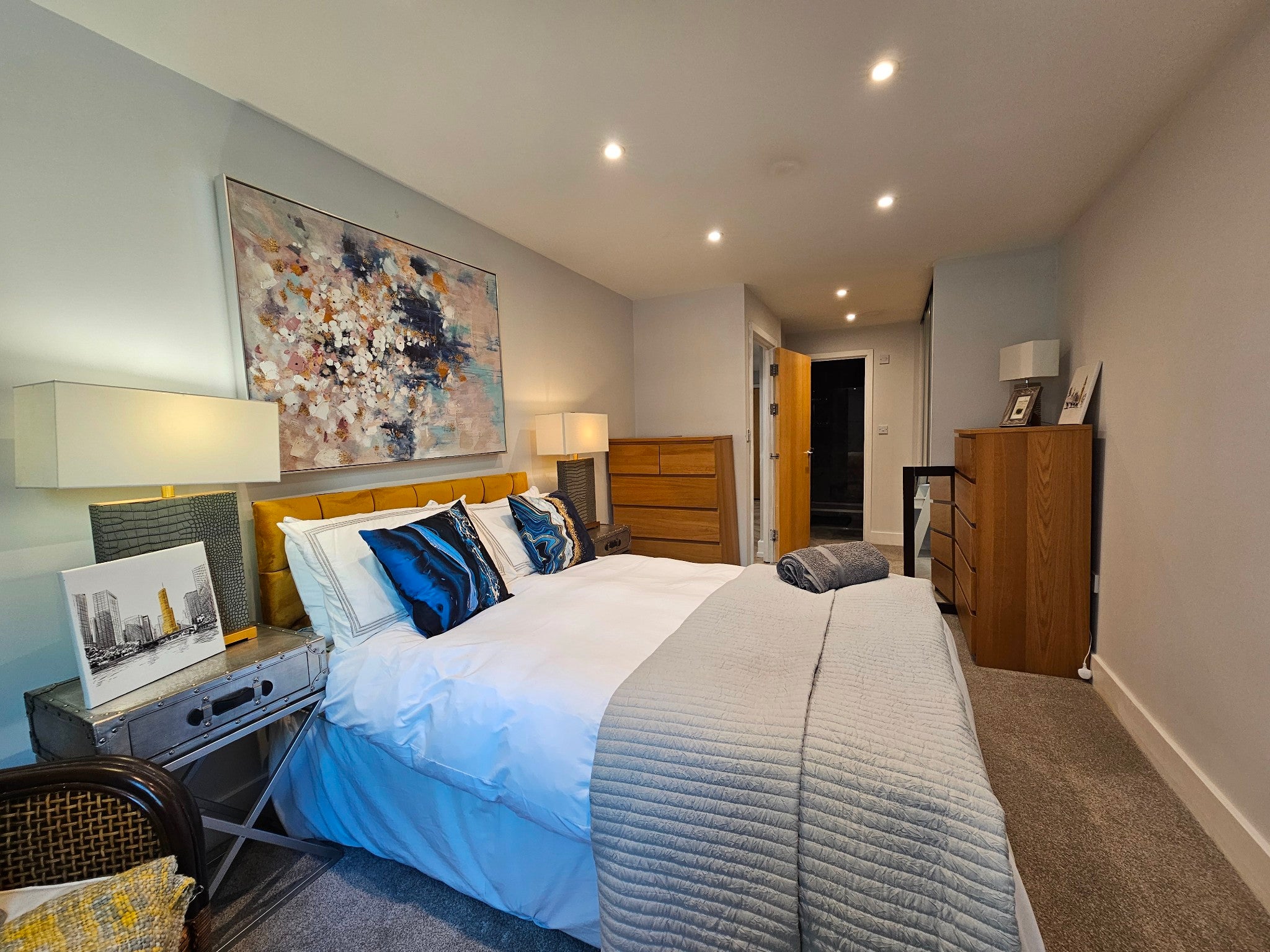 Flat Millharbour in Greater London