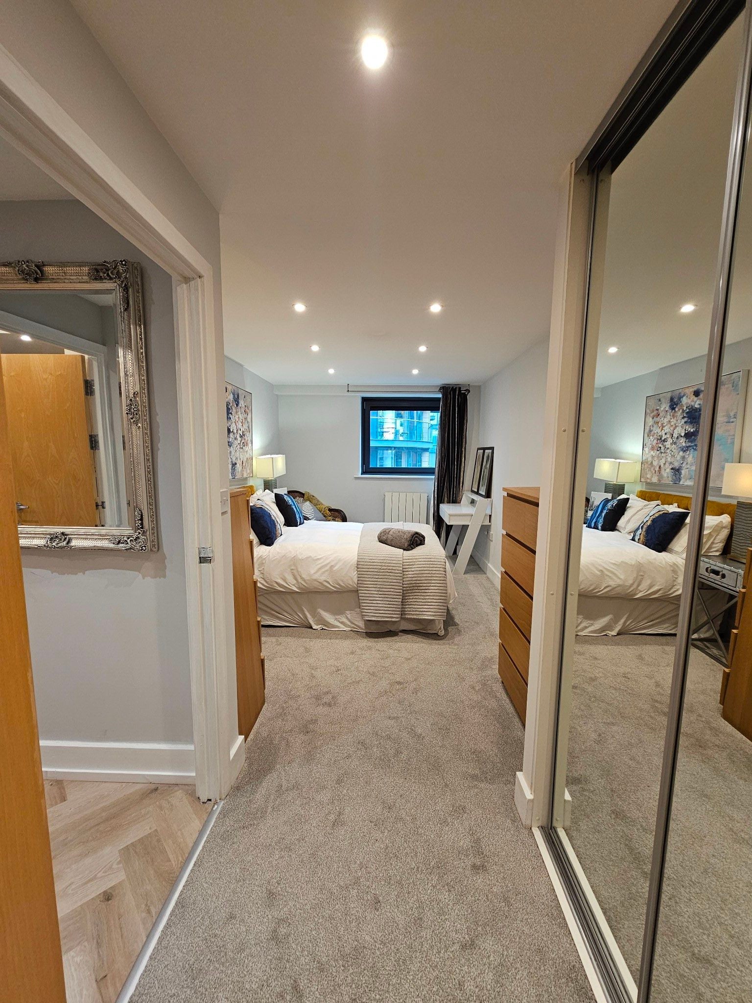 Flat Millharbour in Greater London