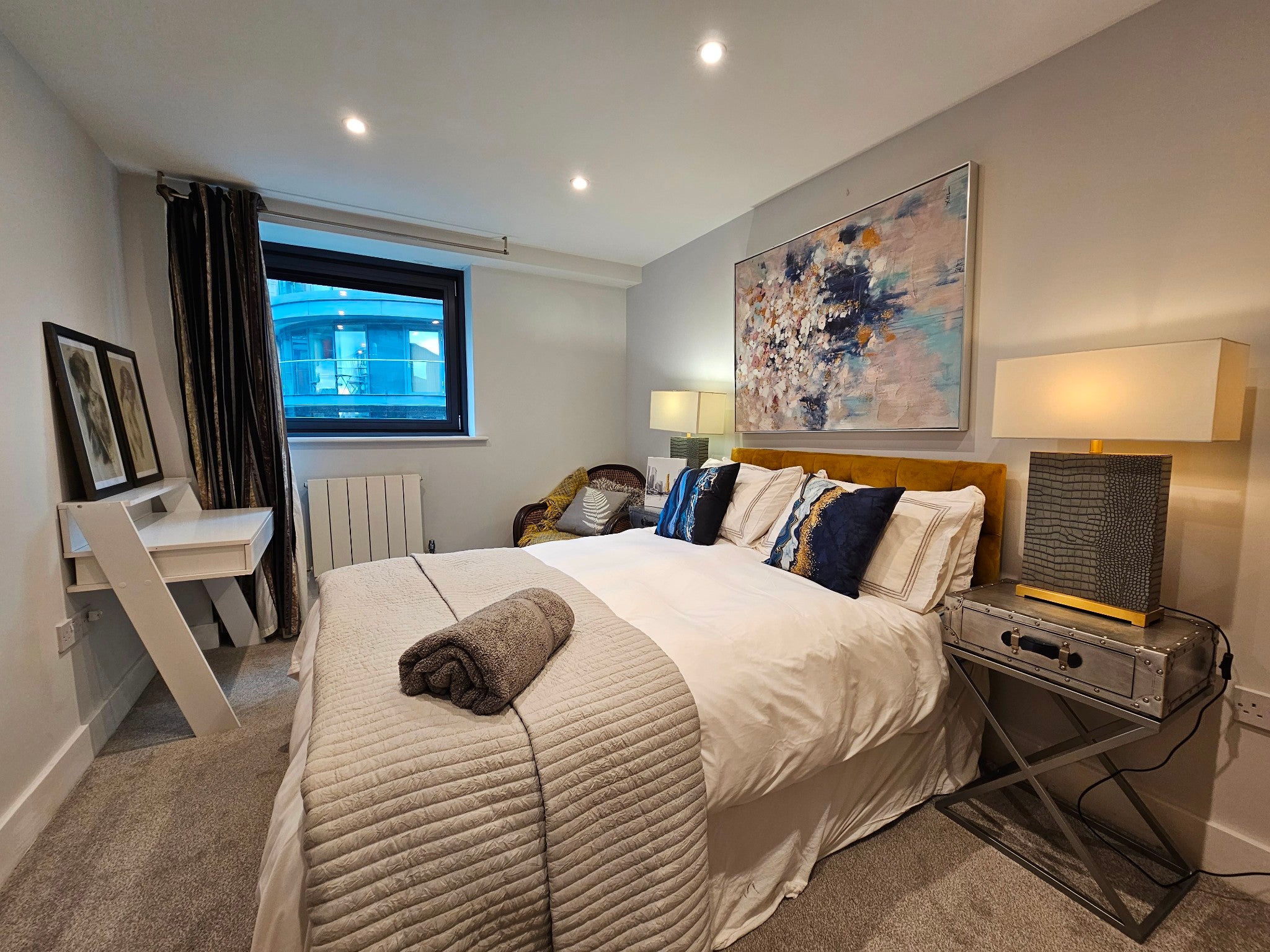 Flat Millharbour in Greater London