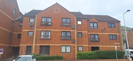 Flat Adam Smith Court in Kirkcaldy