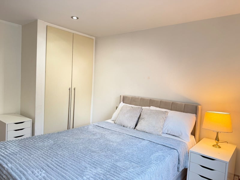 Flat Old Marylebone Road in City of Westminster