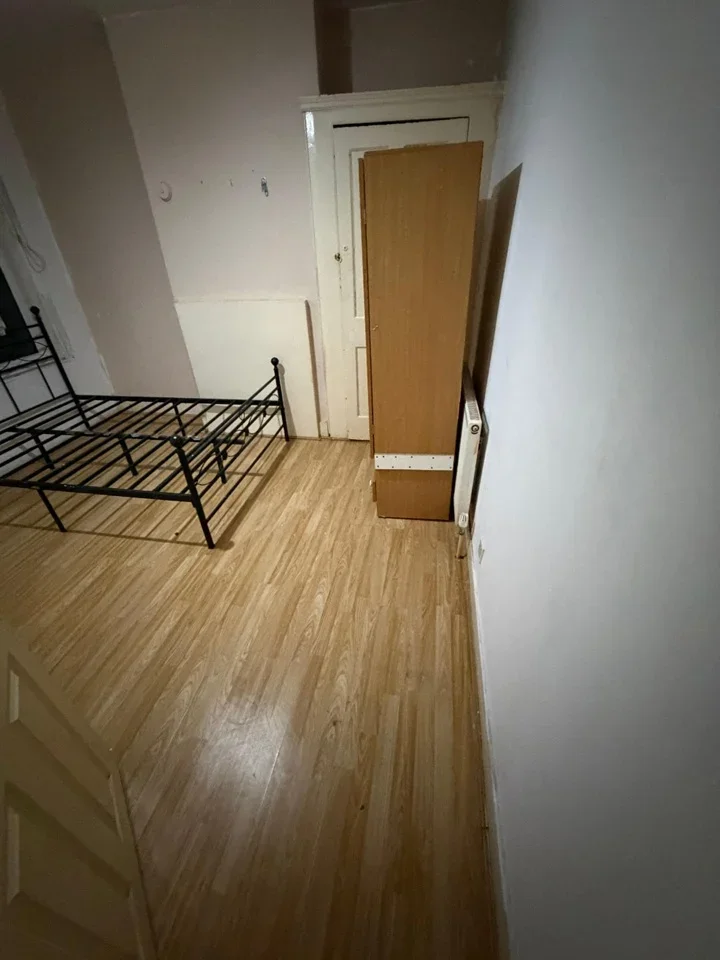 Flat Blenheim Road in Greater London