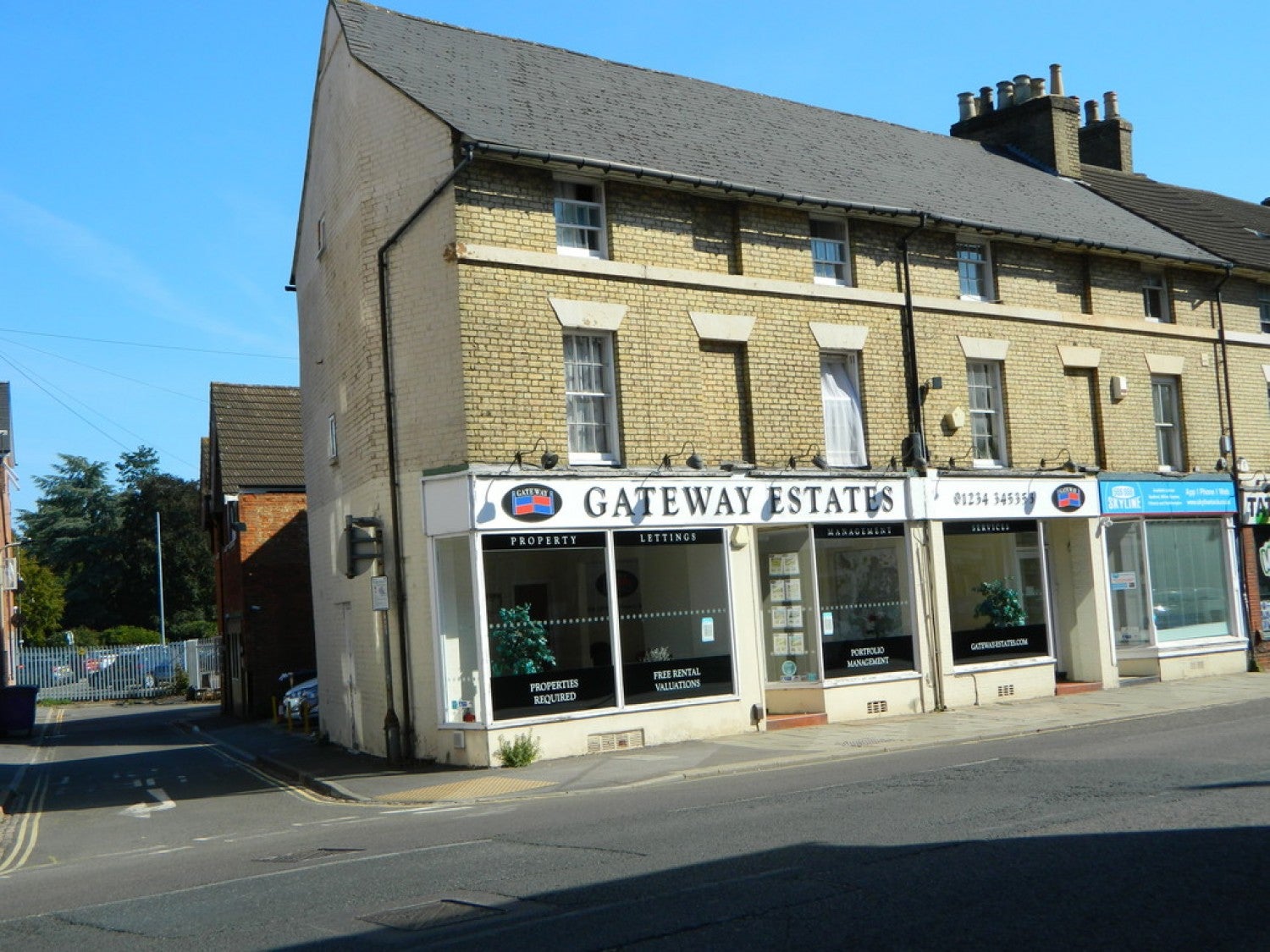Flat Dame Alice Street in Bedford