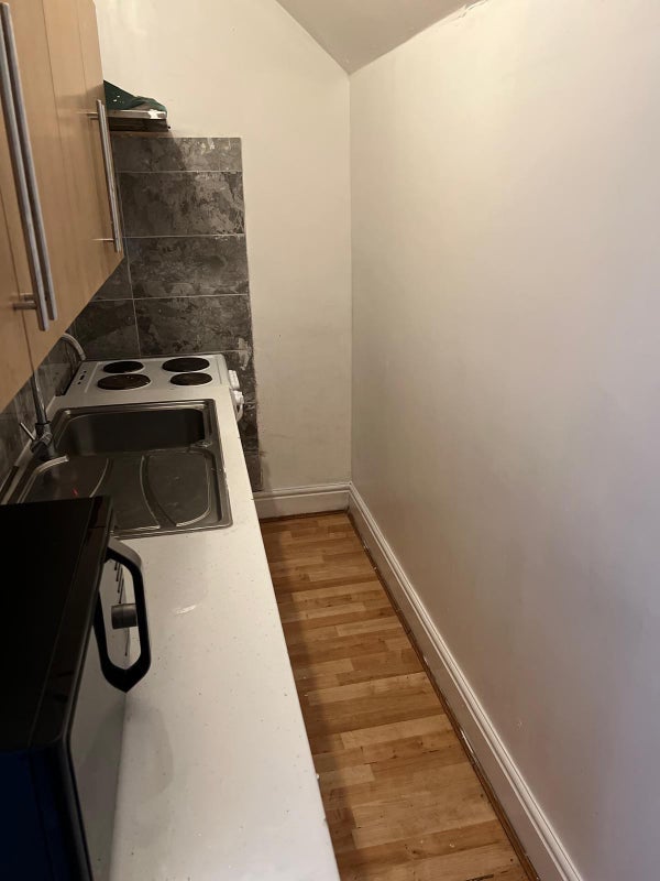Room Birchfields Avenue in Manchester