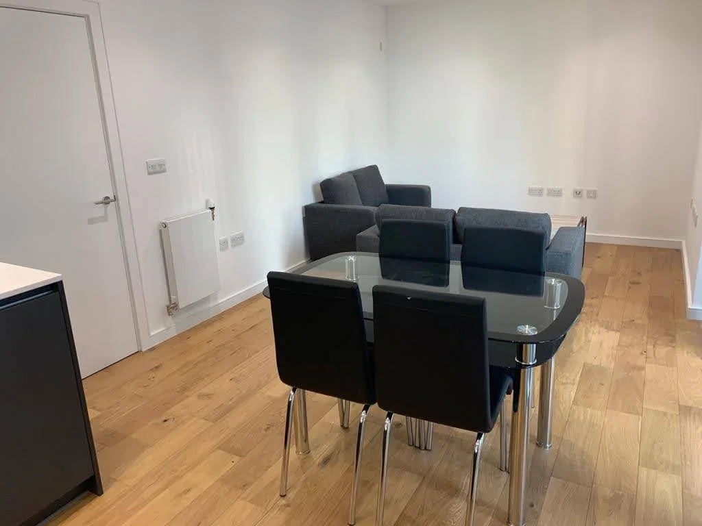 Flat Prospect Row in Greater London