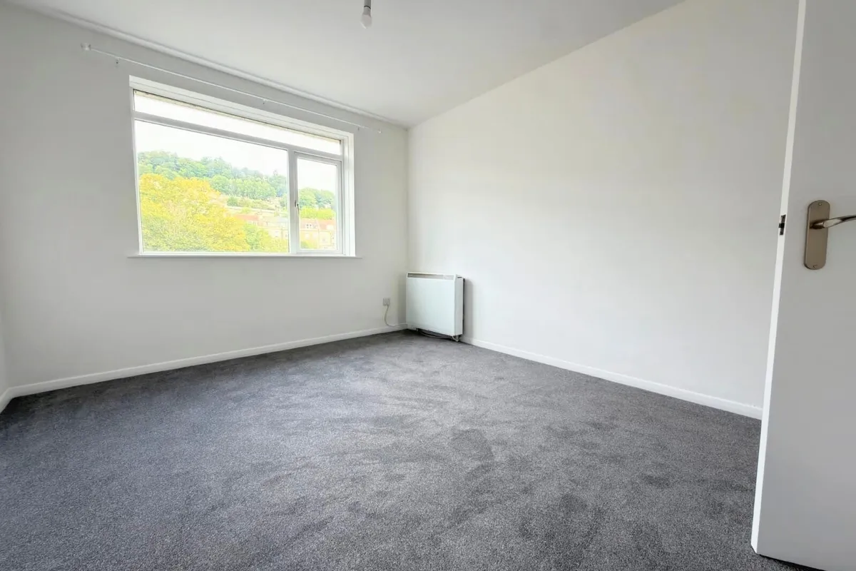 Flat Forester Avenue in Bath