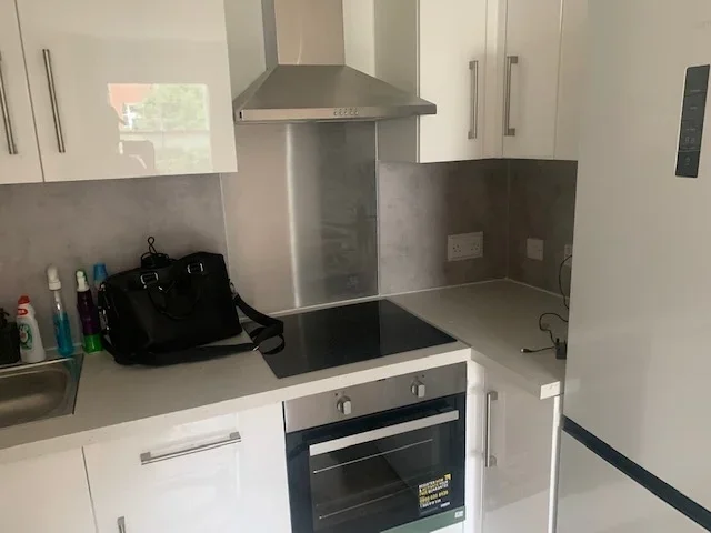 Flat Ewelme Road in Greater London