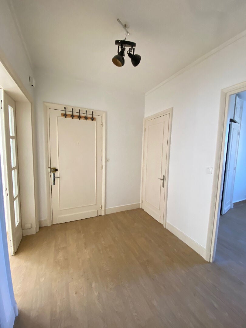 Flat Rue Chartraine in Évreux
