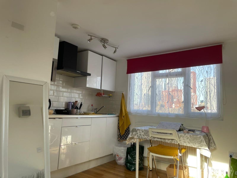 Room Tradescant Road in Greater London