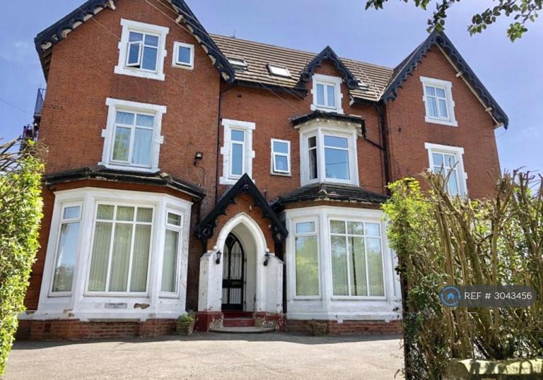 House Lincoln Grove in Manchester