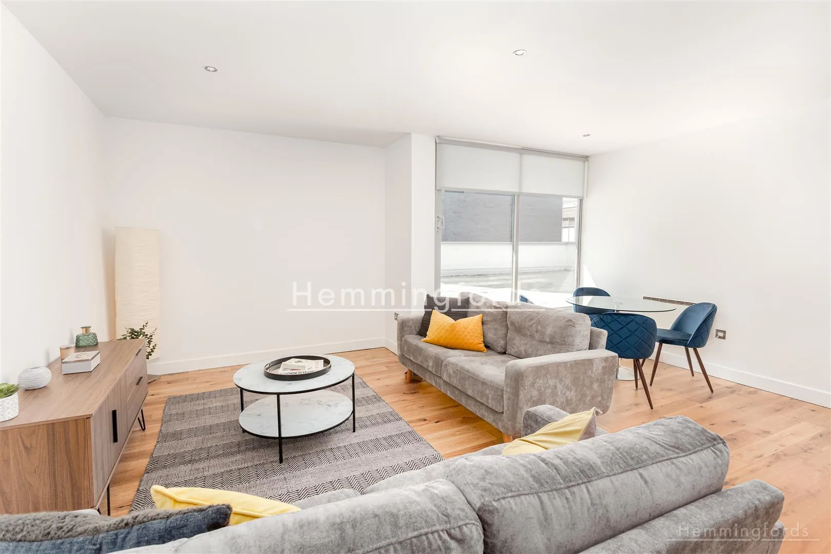 Flat Dereham Place in Greater London