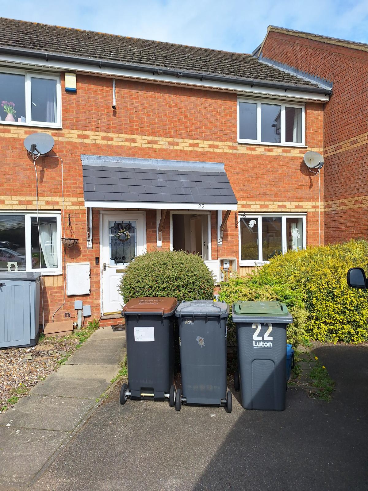 House Villiers Close in Luton