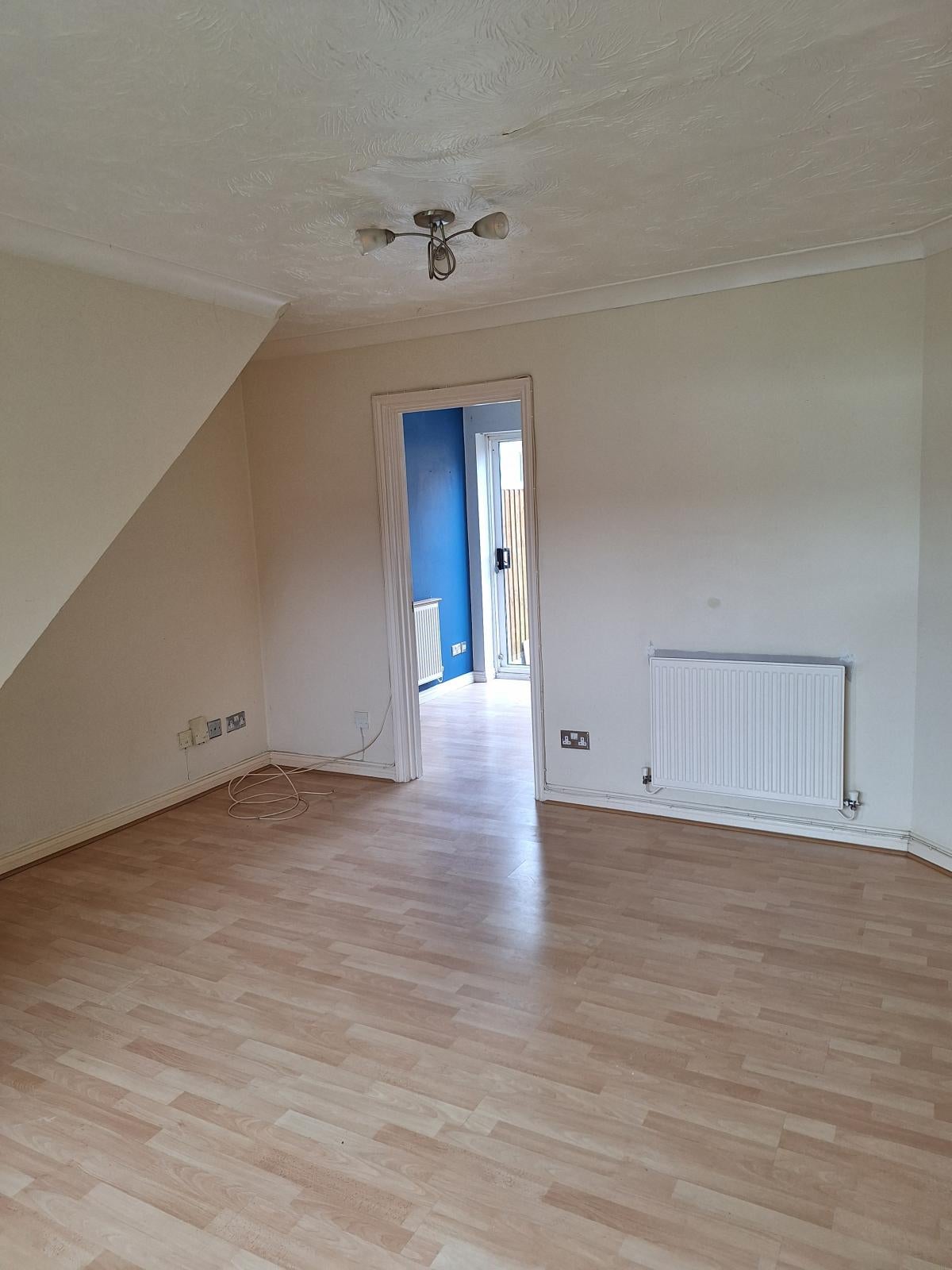 House Villiers Close in Luton