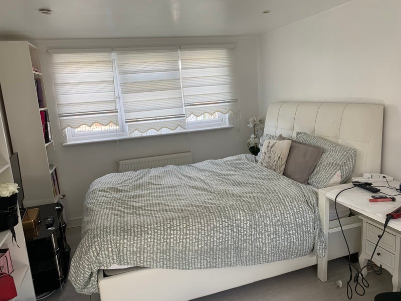 Room Cherrydown Avenue in Greater London