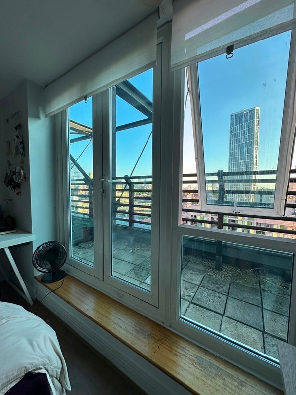 Room High Street in Greater London