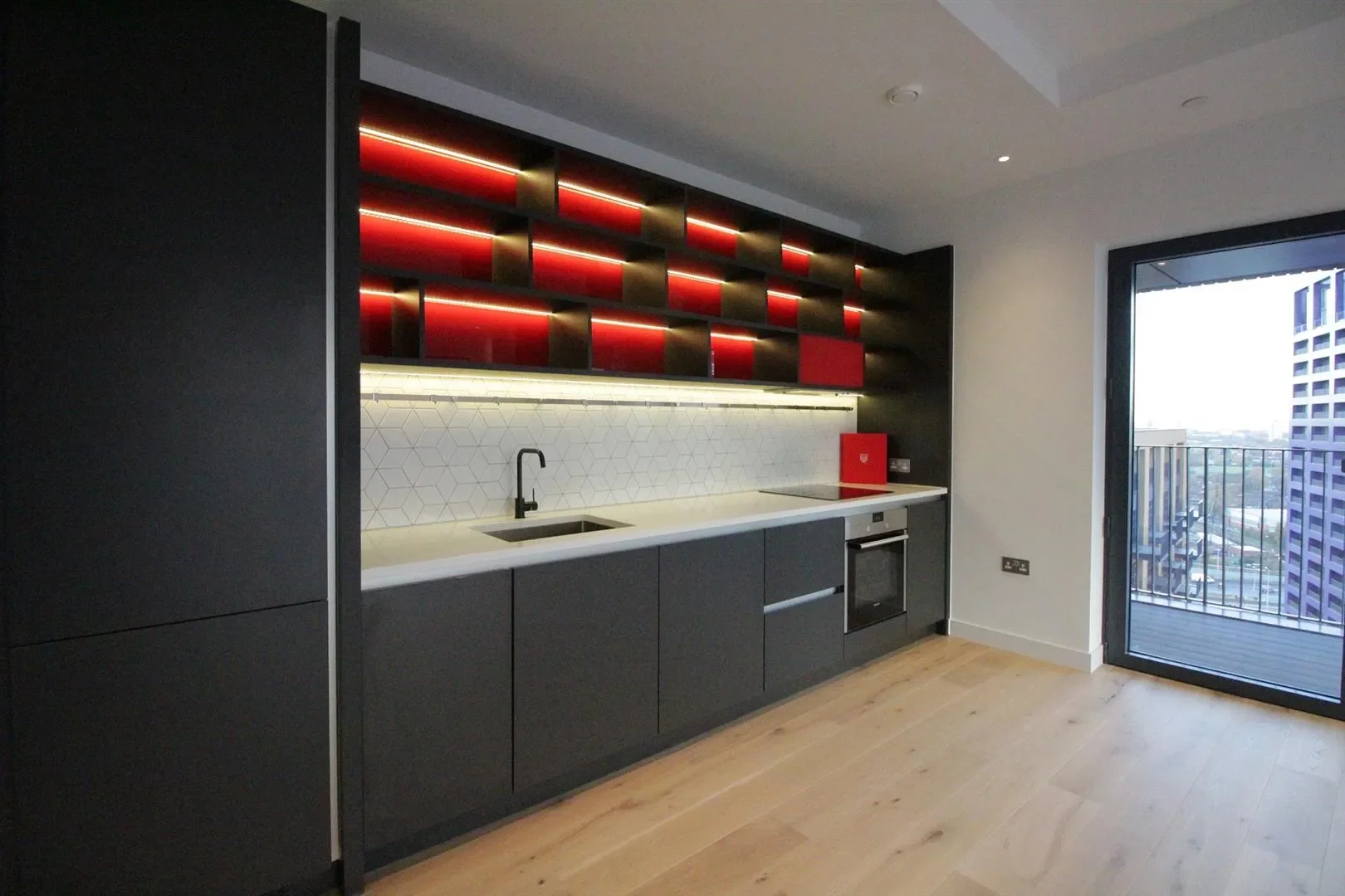 Flat Lyell Street in Greater London