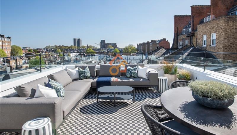 Flat Prince of Wales Terrace in Greater London