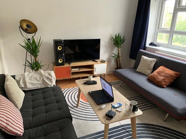 Room Deepdene Gardens in Greater London
