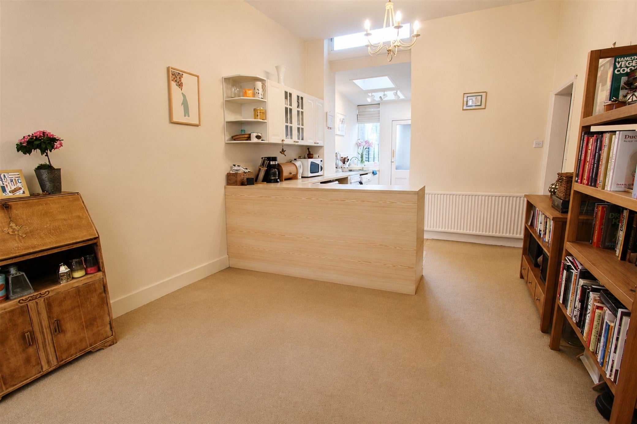 Flat Hampden Road in Greater London