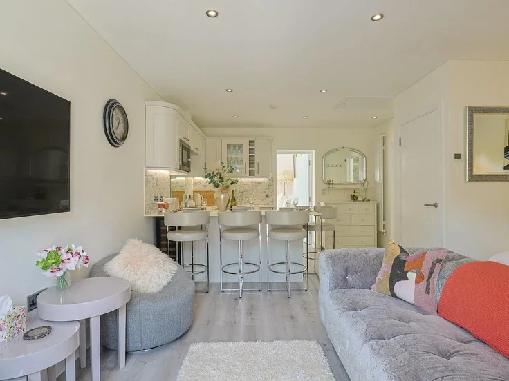 Flat Mayfield Place in Cranbourne