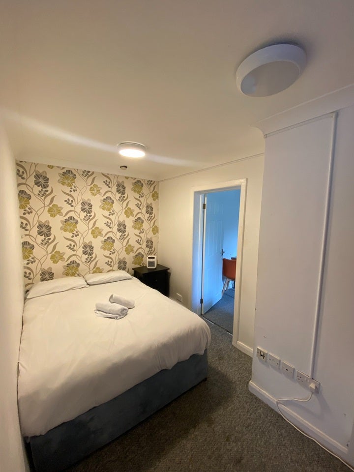 Flat Durley Road South in Bournemouth