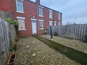 Flat Ravensworth Street in Bedlington Station