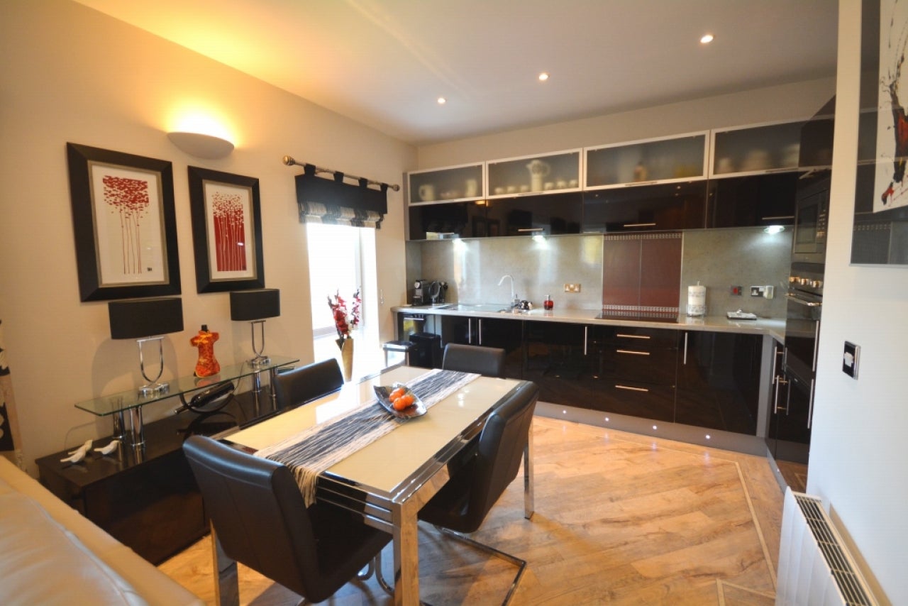 Flat Clarence Terrace in Chester-le-Street