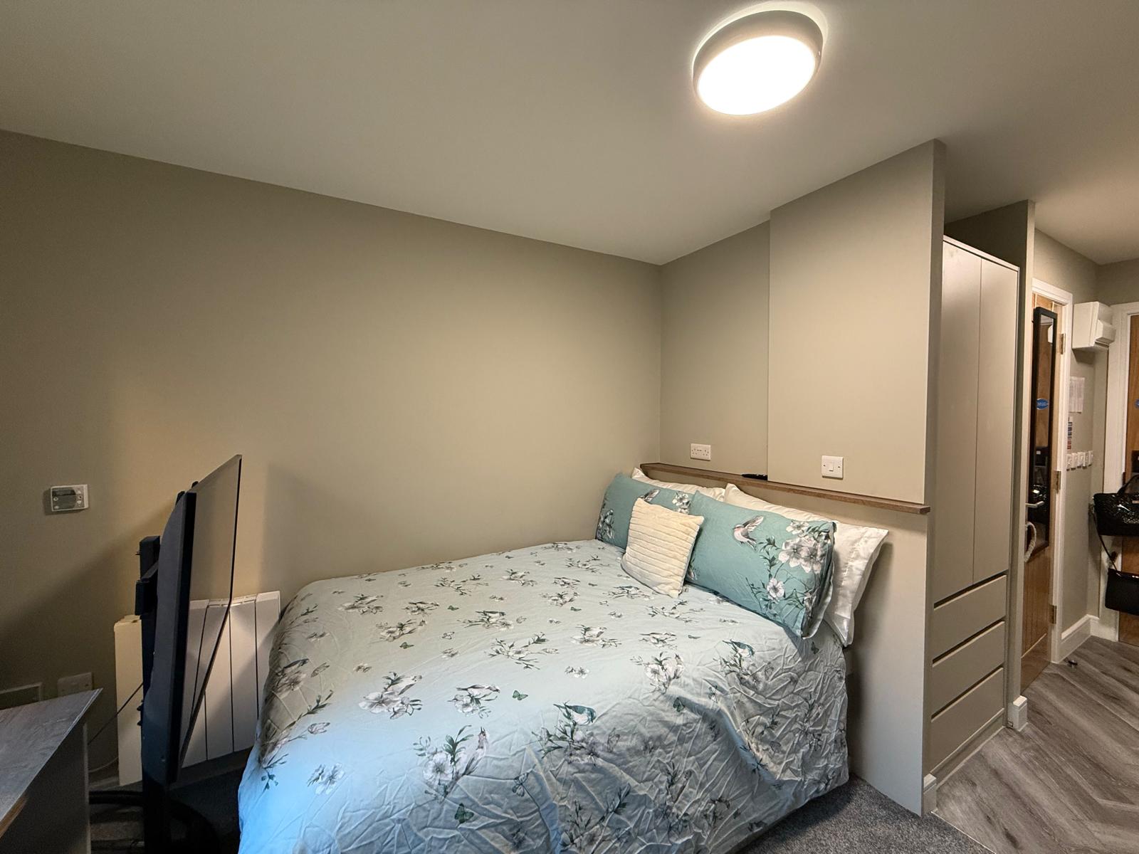 Room Alfreton Road in Nottingham