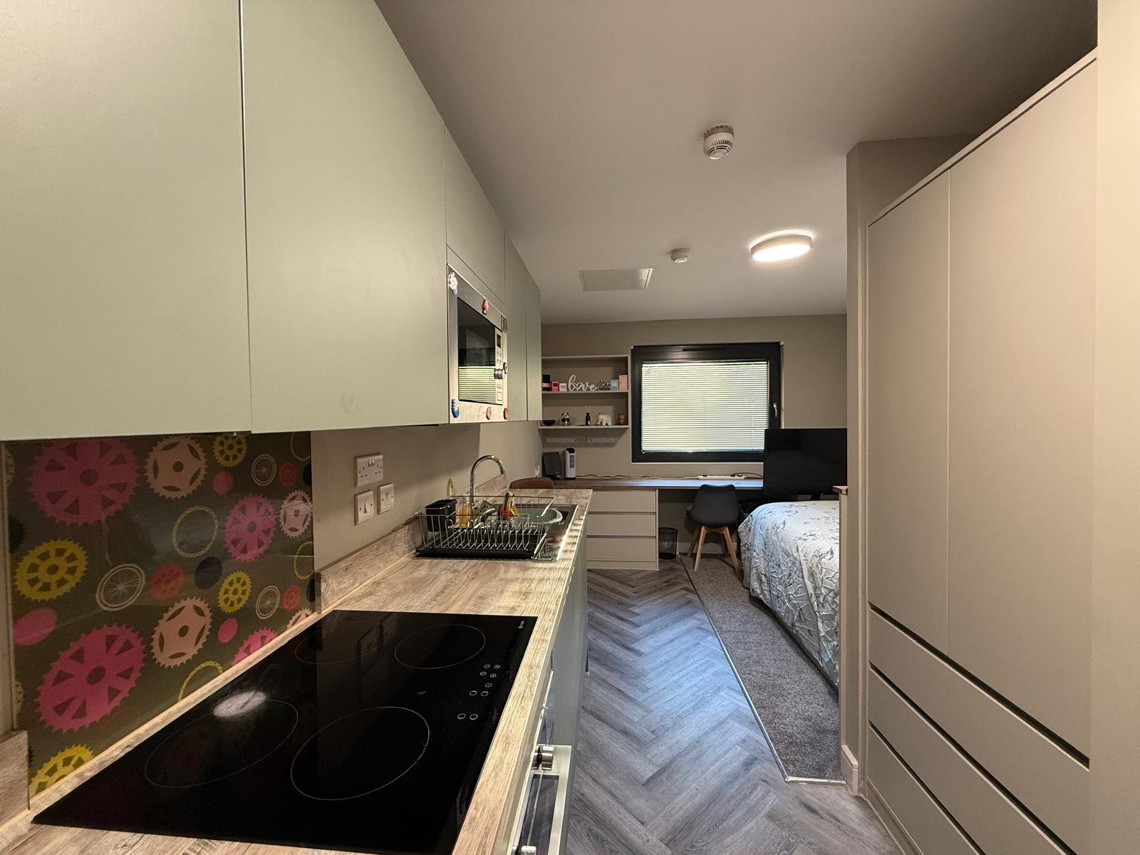 Room Alfreton Road in Nottingham
