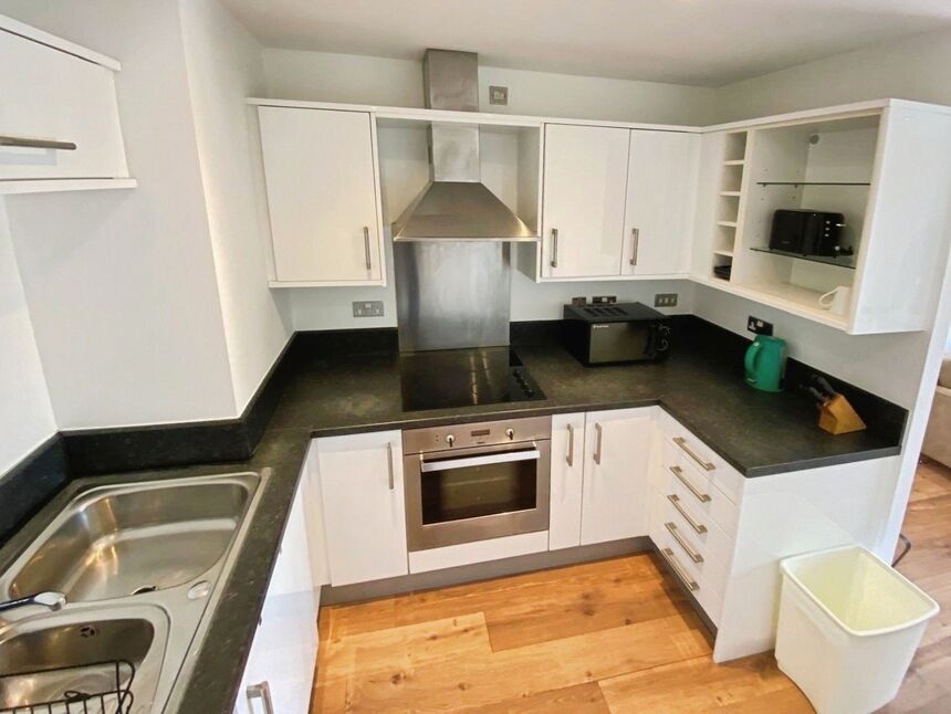 Flat Woodholm Road in Sheffield