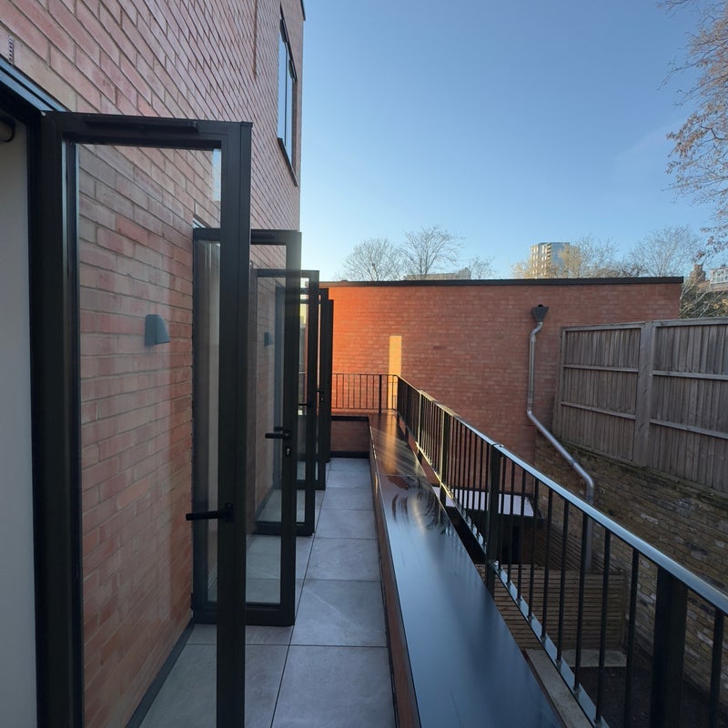 Flat Marischal Road in Greater London
