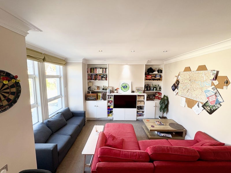 Room Honeybrook Road in Greater London