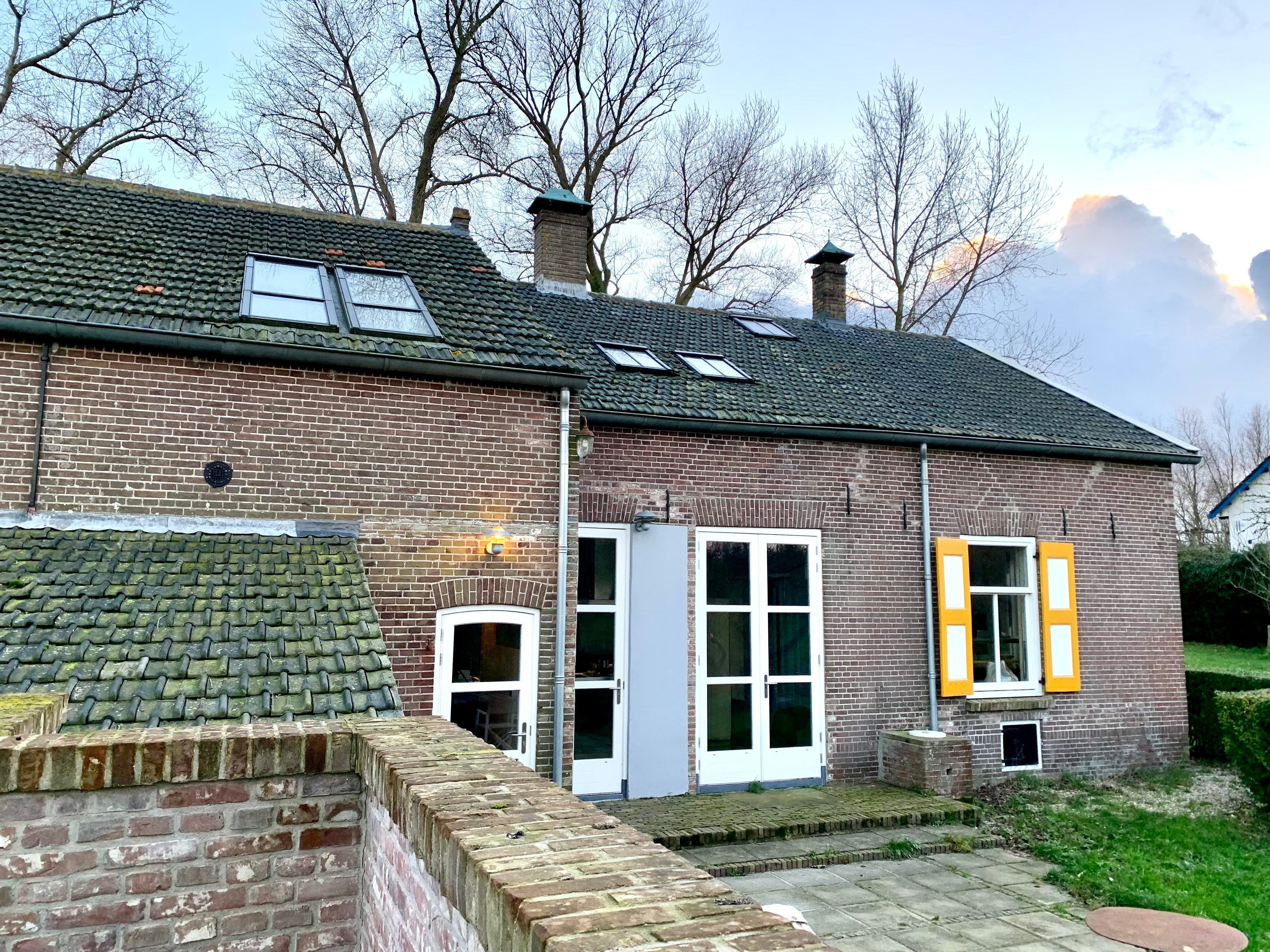 Woning te huur: Koningin Emmaweg, Vrouwenpolder