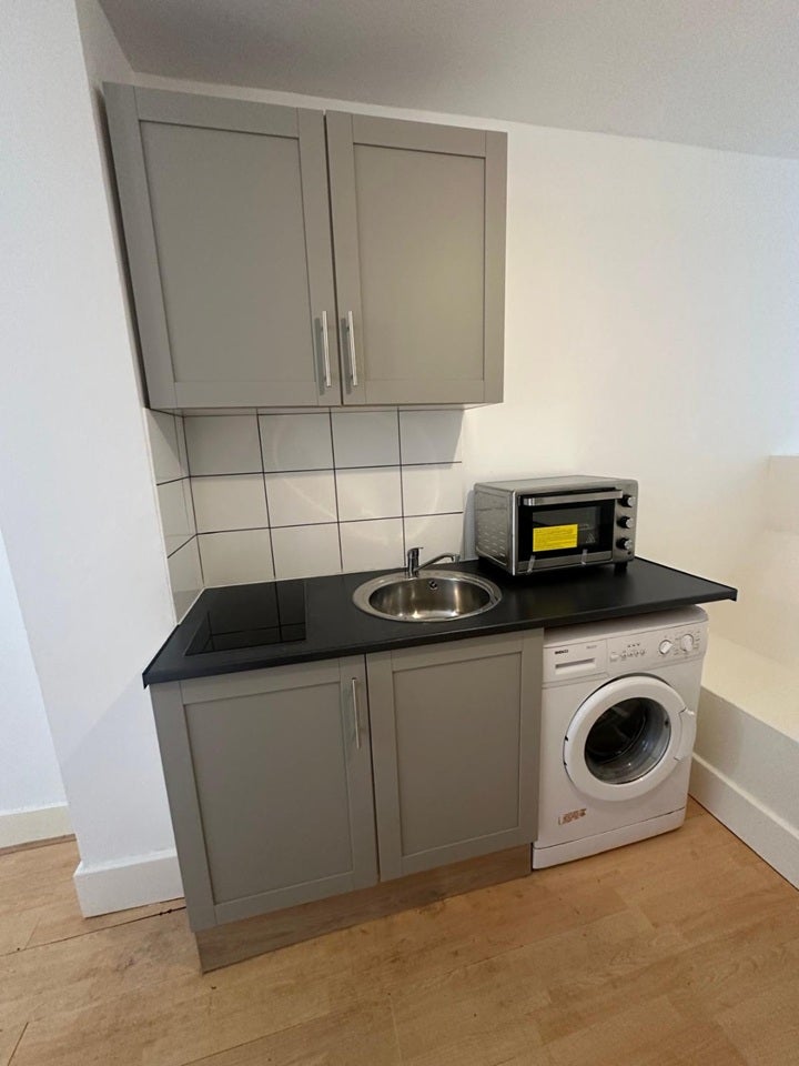 Flat Northwold Road in Greater London