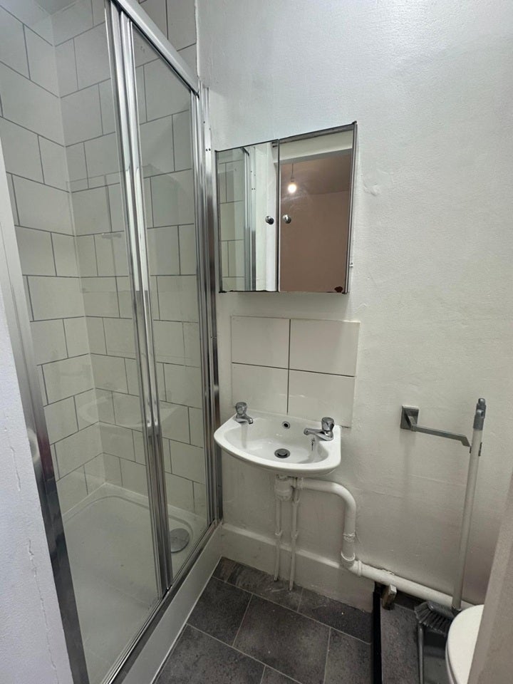Flat Northwold Road in Greater London