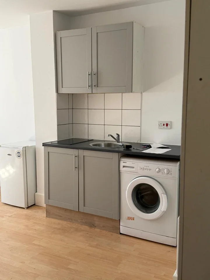Flat Northwold Road in Greater London