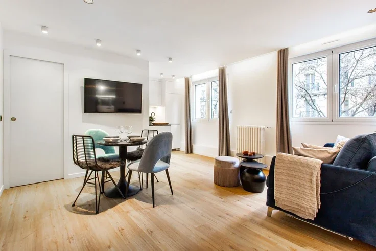 Appartement Avenue Claude Vellefaux à Paris