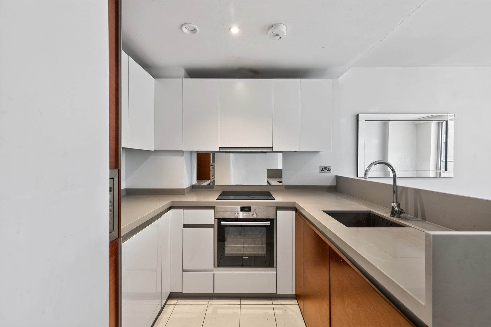 Flat Alexia Square in Greater London