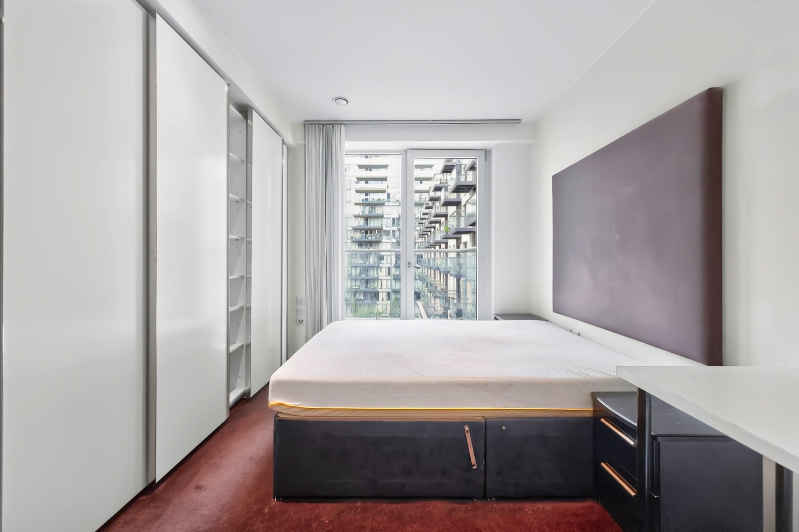 Flat Alexia Square in Greater London