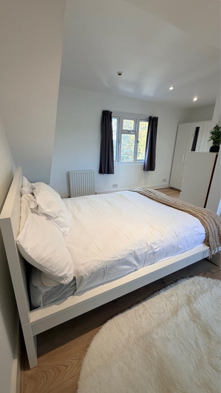 Room Studland Road in Greater London