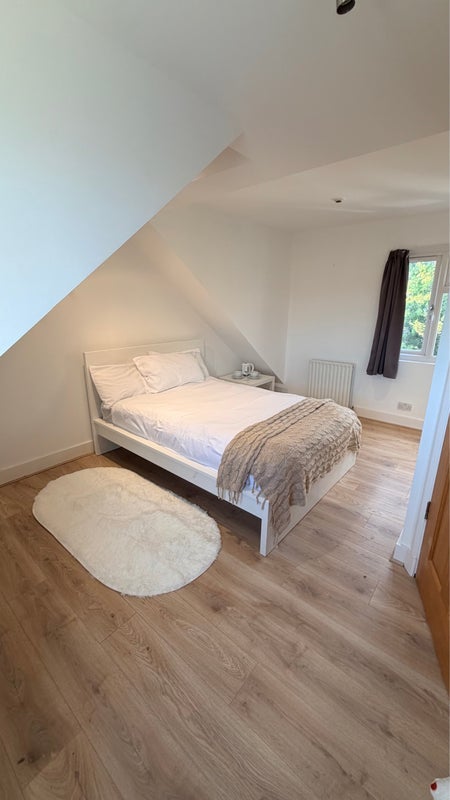 Room Studland Road in Greater London