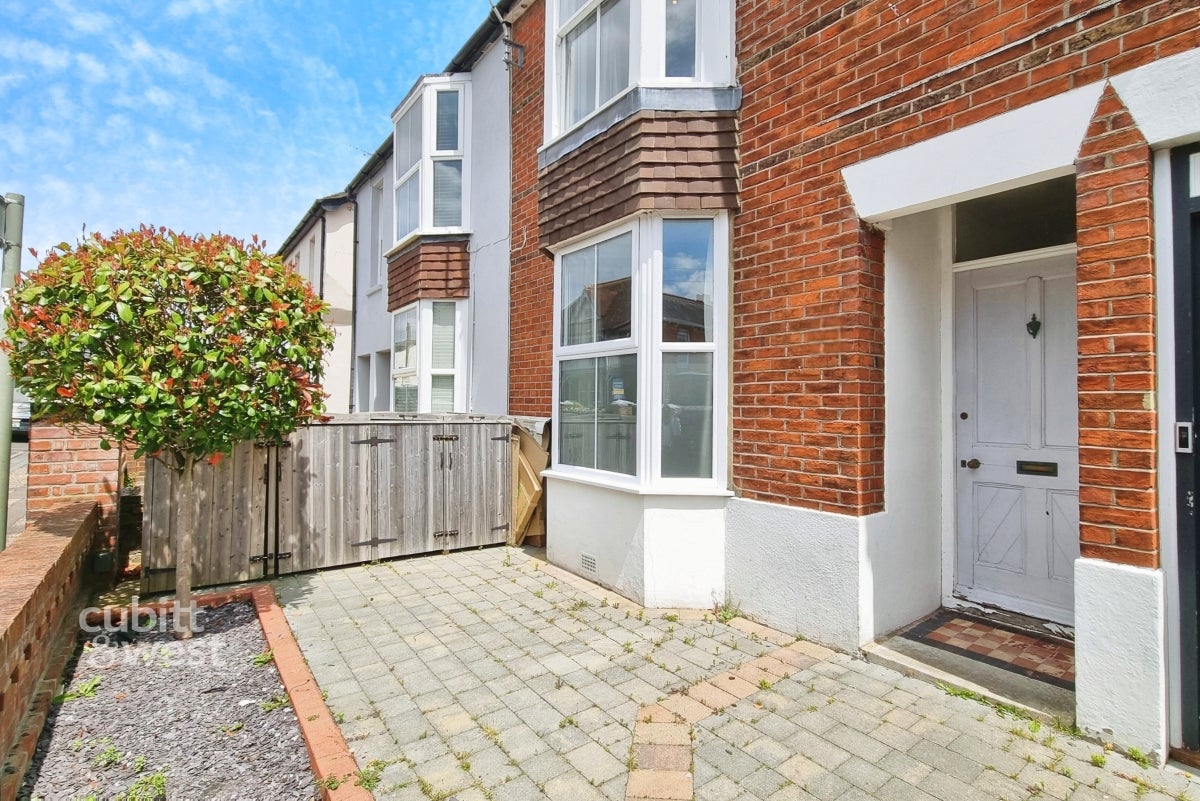 Flat London Road in Tunbridge Wells