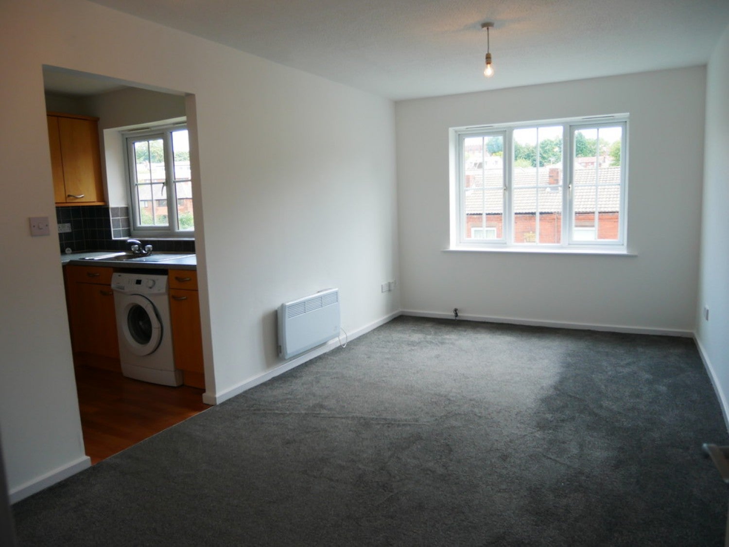 Flat Marshbrook Drive in Manchester