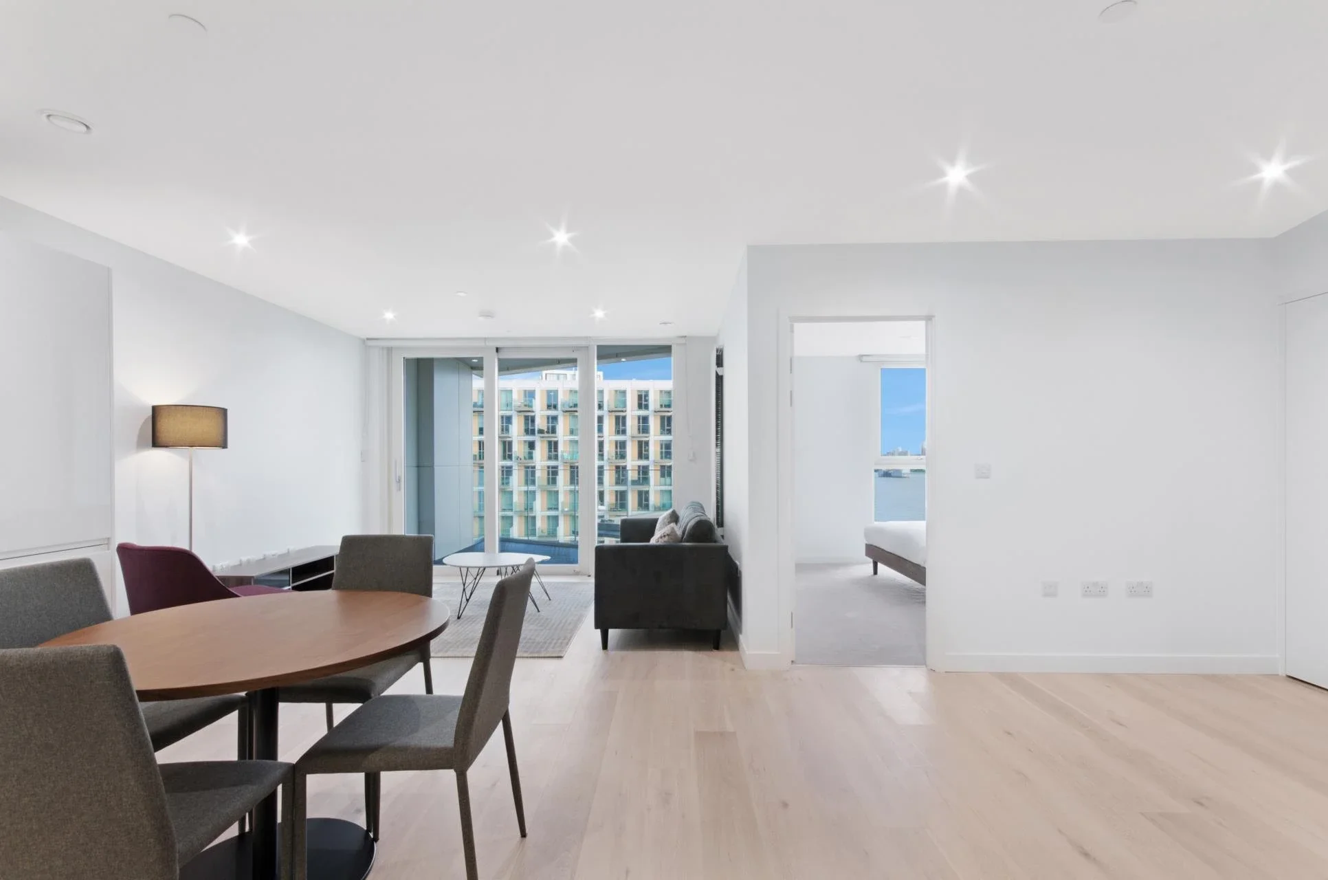 Flat Royal Crest Avenue in Greater London