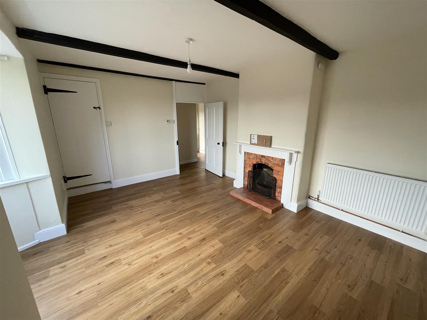 House Longparish Road in Test Valley