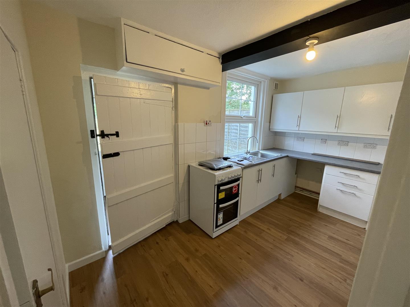 House Longparish Road in Test Valley