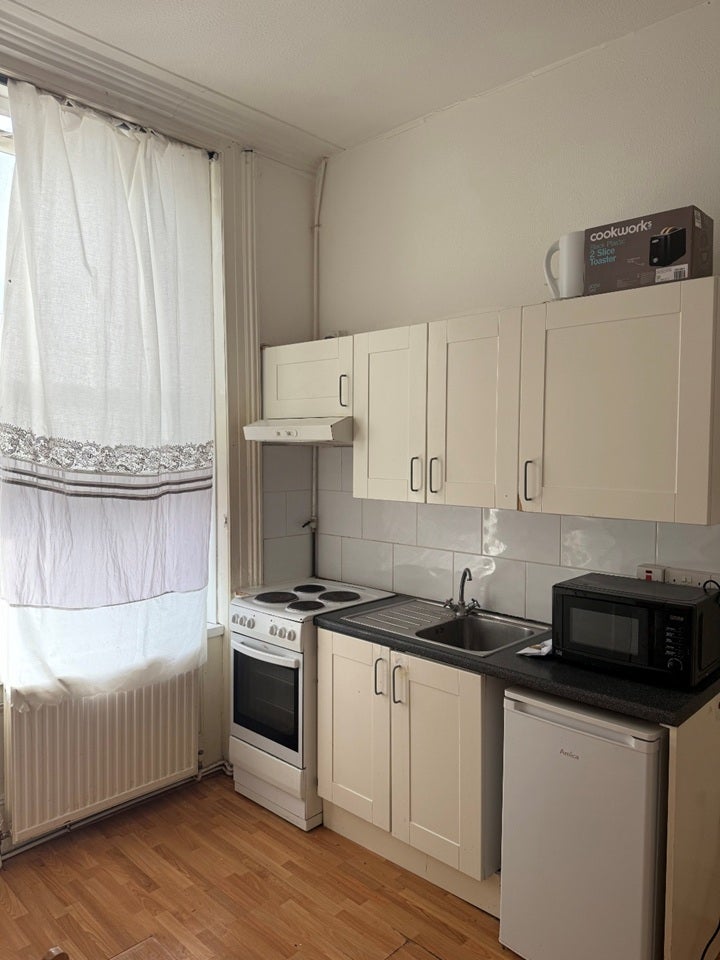 Room Pellatt Grove in Greater London