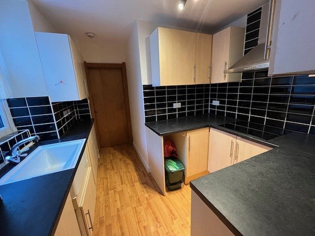 Flat Neath Road in Landore Community