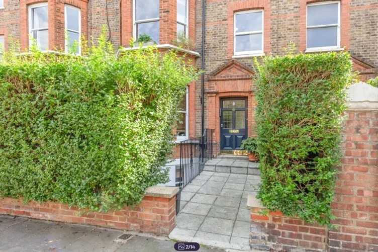 House Essendine Road in City of Westminster